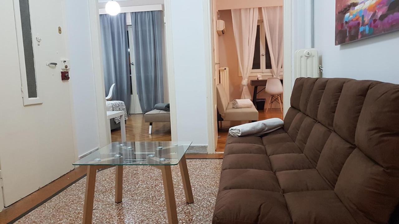 Olive Apartment- Athens Center, 4 Bd, 1.5 Bath Exterior photo
